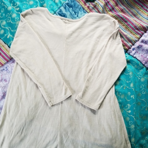Cute tan Hollister tunic - Picture 4 of 4